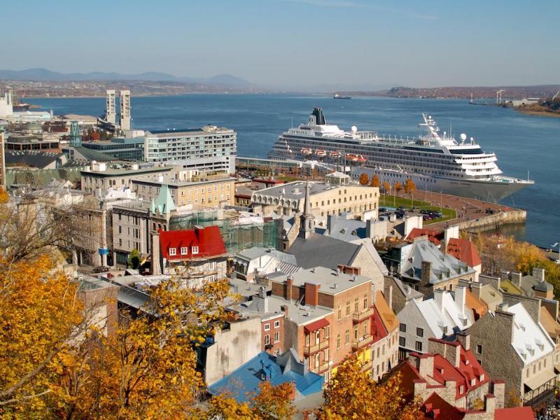 Hotel Ambassadeur Et Suites Quebec City Bagian luar foto